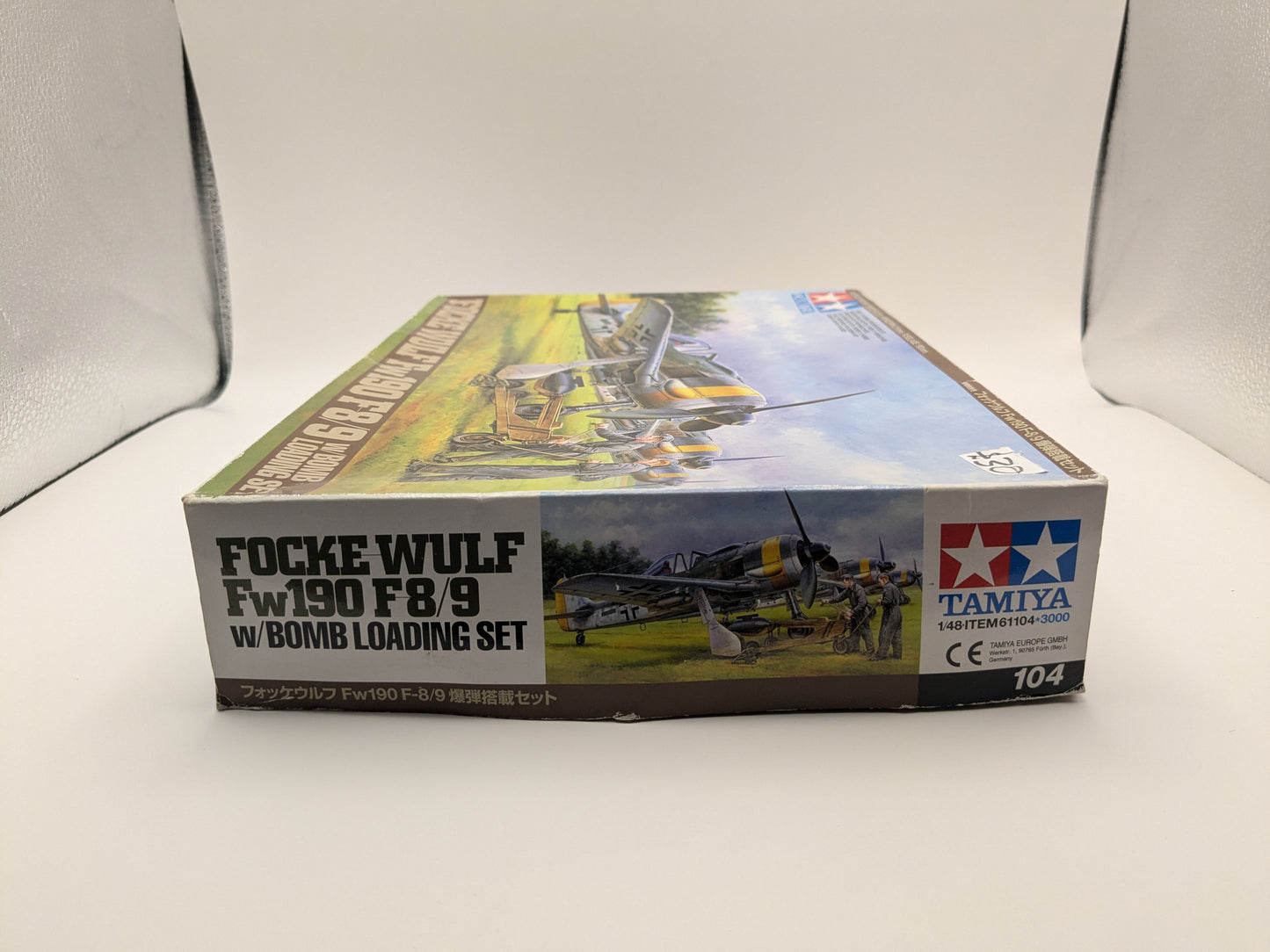 Tamiya Focke-Wulf Fw190 F-8/9 w/Bomb Loading Set